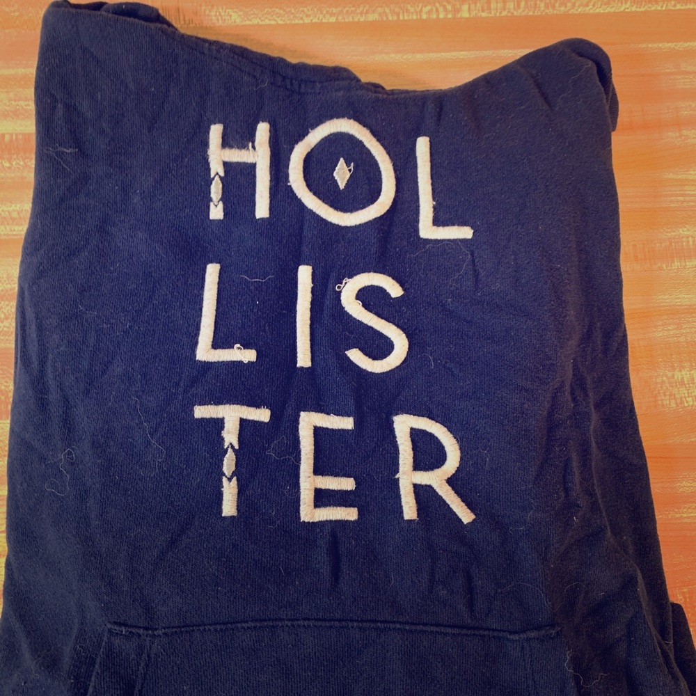 Hollister  sweatshirt, and jeans